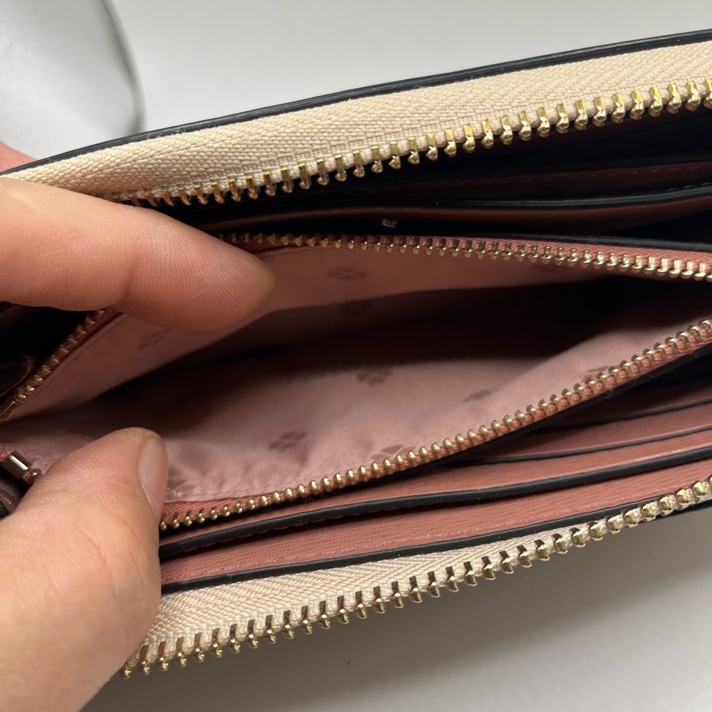 Kate Spade light pink wallet - Picture 7 of 11